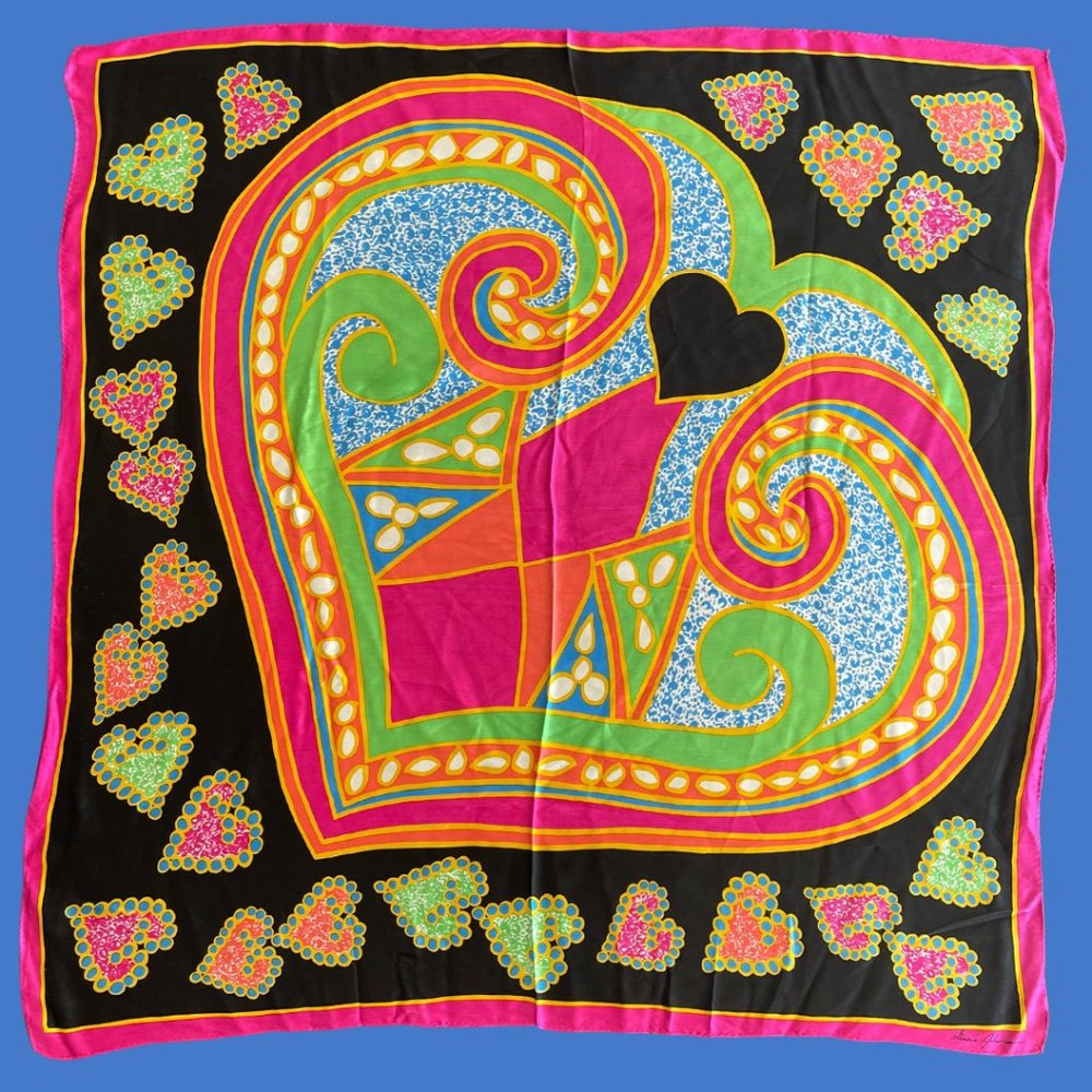 Knockout Ginnie Johansen Vibrant 100% Silk Scarf Heart Spade Pattern 80s LG NWOT